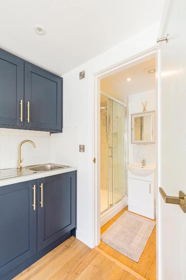 Charming Chester Studio With Private Garden & Free Parking Exterior photo