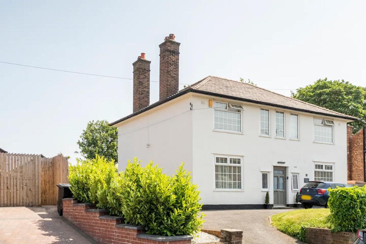 Charming Chester Studio With Private Garden & Free Parking Exterior photo